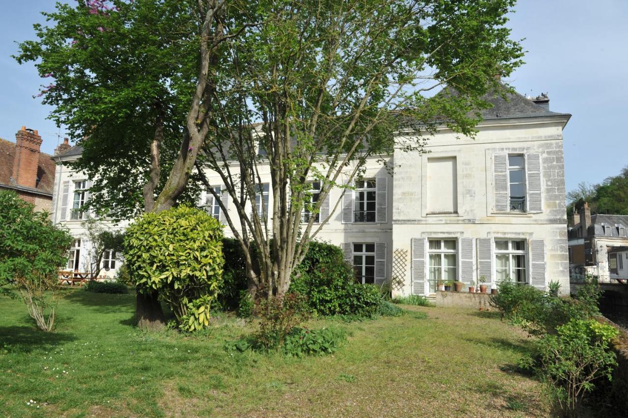 Vendome Au Bord Du Loir Panzió Kültér fotó